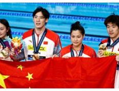 中国游泳再度与美国扳平，潘展乐发言犀利，引人深思