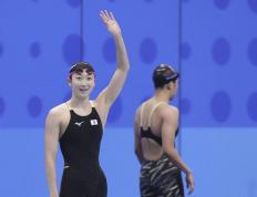 享受游泳笑对病魔，池江璃花子将第三次参加奥运会