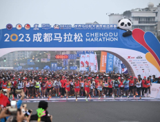 成都马拉松崭新纪录：男女冠军双双突破赛会最快纪录