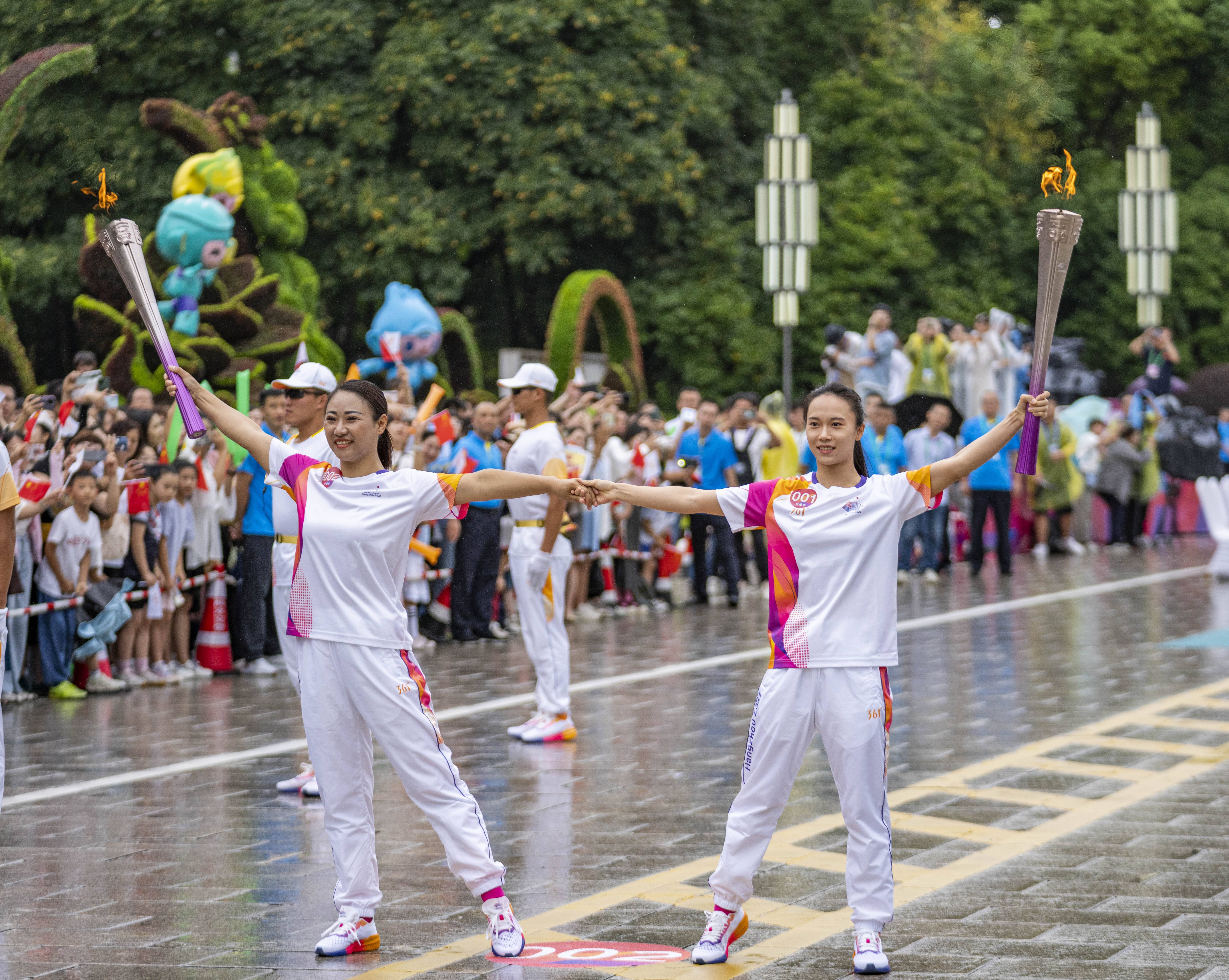（杭州亚运会）杭州亚运会火炬在丽水传递
