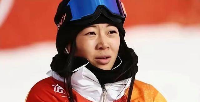 体育新闻！我们唯一一位女性滑雪教练不幸遇难，网友们沉痛哀悼。