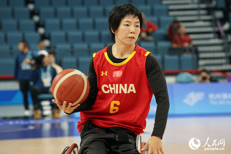 杭州亚残运会丨一组图片带你感受轮椅篮球和游泳比赛的拼搏时刻