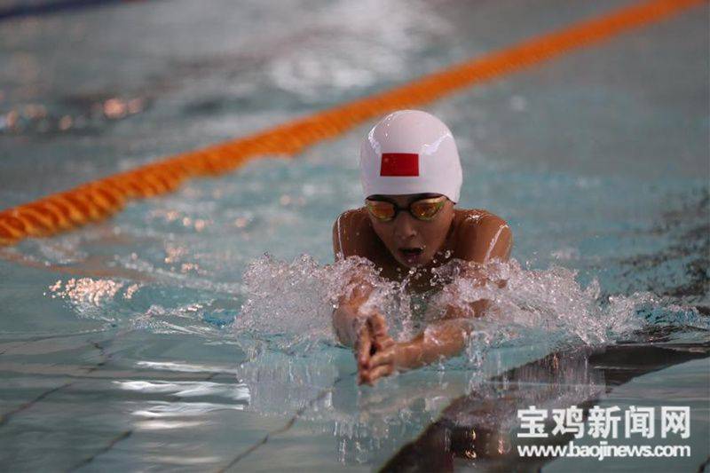 陕西省第四届全民健身运动会游泳比赛在宝鸡开赛