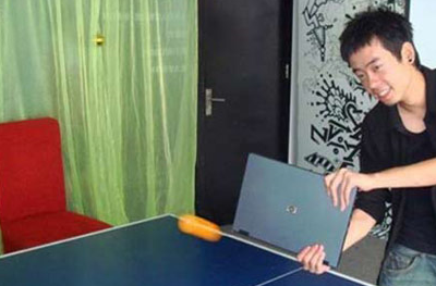 幽默搞笑段子：笔记本除了上网打游戏，还能打兵乓球