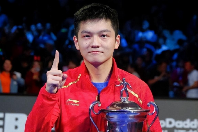樊振东再登巅峰，17岁法国少年勇夺冠军成最年轻前十新星  -168体育资讯
