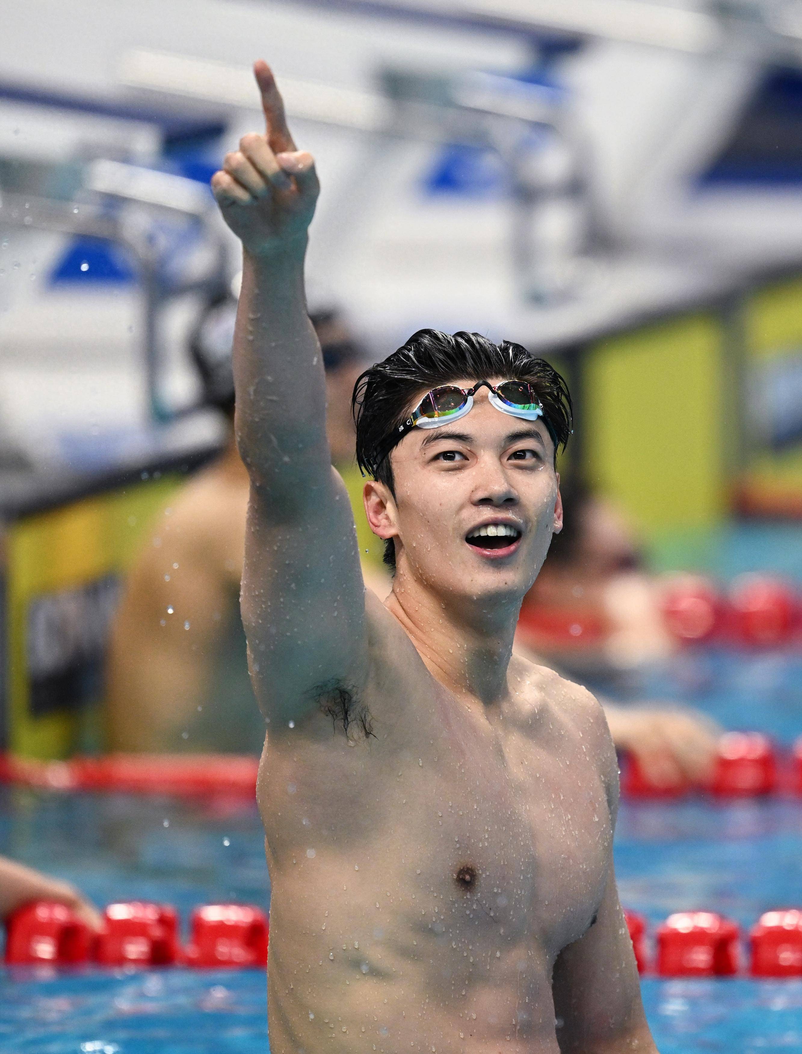 中国游泳队破纪录时刻，2023年上演32次！覃海洋一人贡献10次惊艳