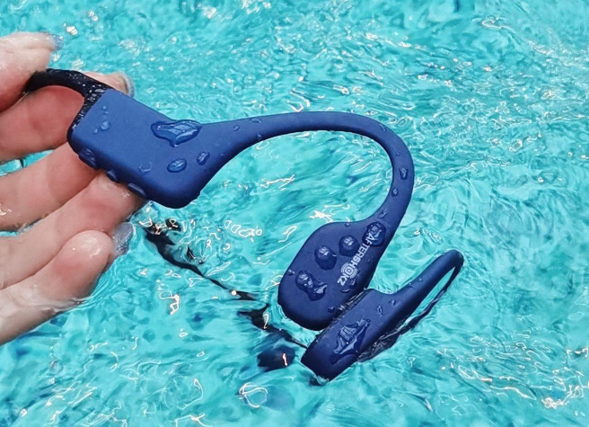 有没有游泳可以戴的耳机？游泳耳机入耳式好,还是骨传导好