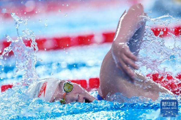 游泳世锦赛丨李冰洁获女子1500米自由泳亚军