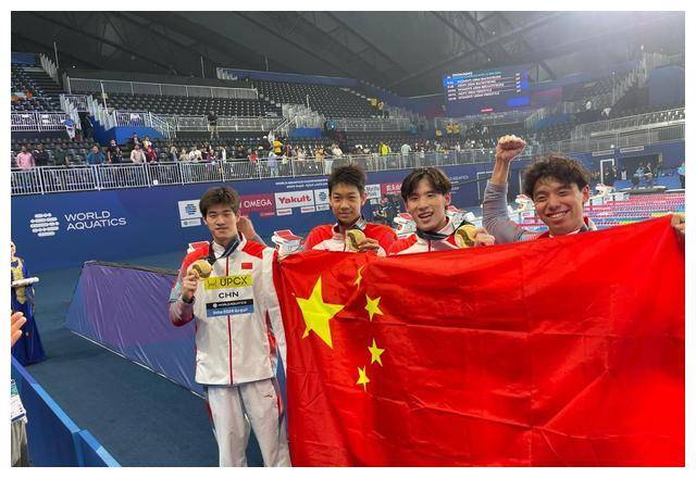 46秒80！中国小将创造历史，突破世界纪录，成中国游泳队首位！