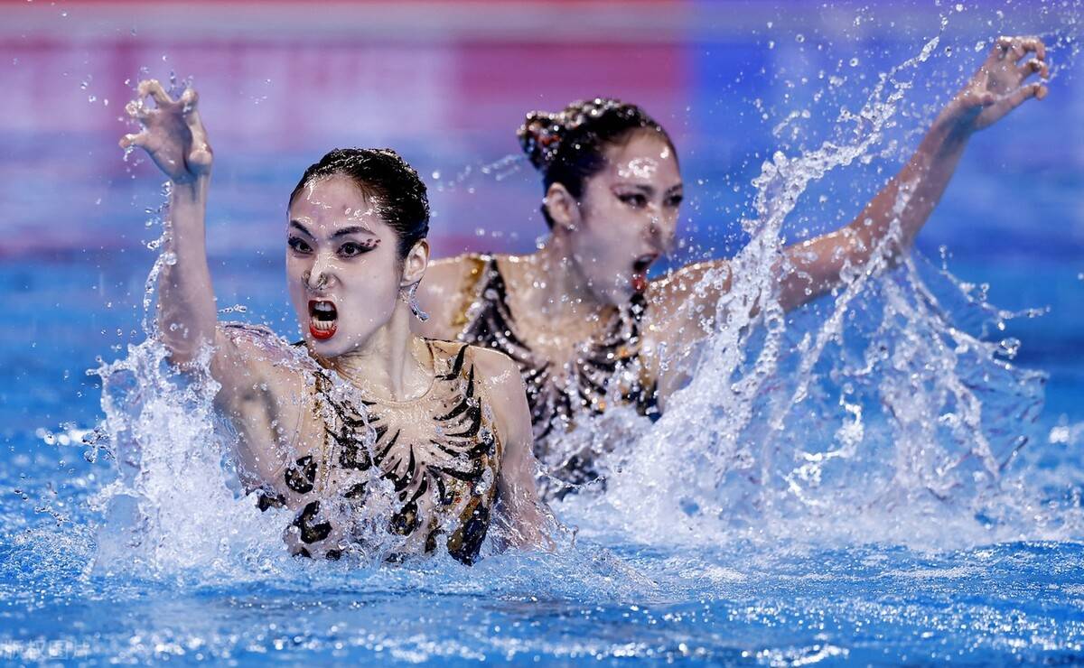 世游赛23金！历史新高+平赛会最佳，巴黎奥运中国游泳爆发？