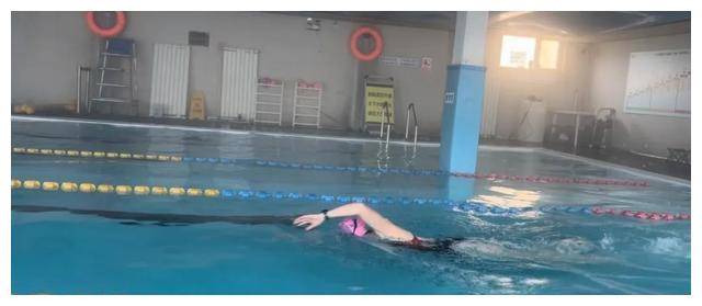 游泳训练重启！掌握几种不同的游泳姿势，让你成为游泳高手！