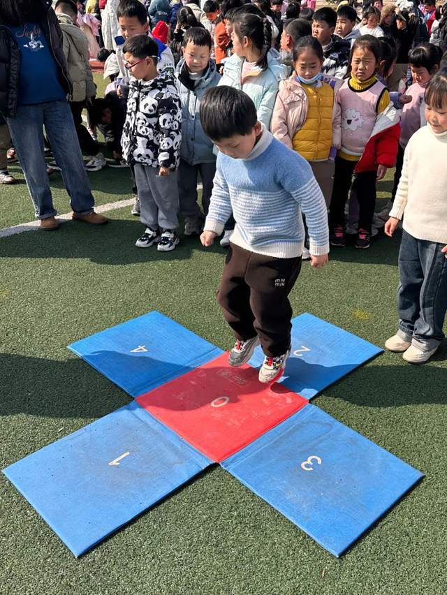 淮安市山阳小学举行一、二年级周末体育赛事