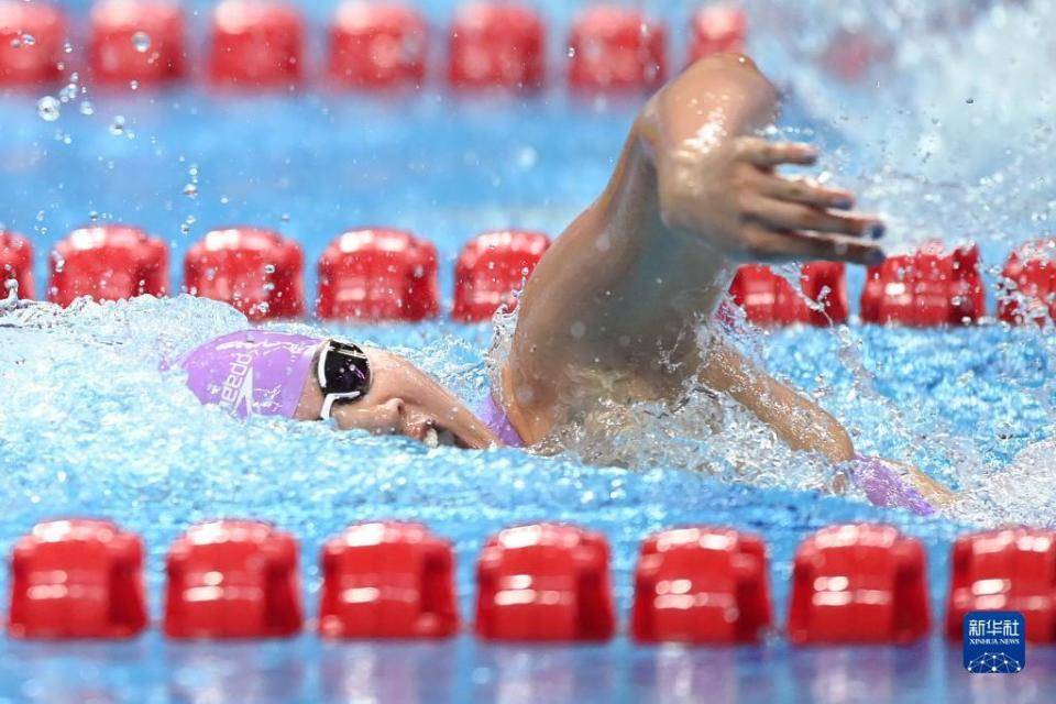 游泳冠军赛：张雨霏被杨浚瑄反超，多位选手达到奥运A标