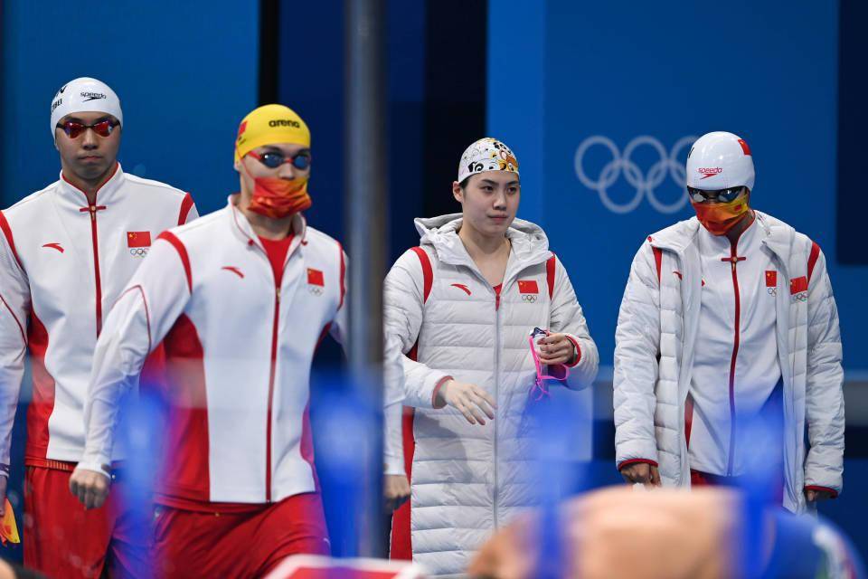 名记贺晓龙：中国游泳选手大面积药检阳性，事发时已报警遭人投毒