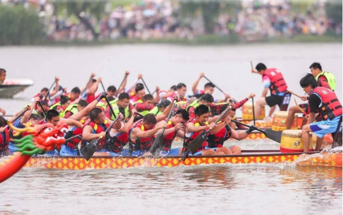 168体育资讯：松江区第十四届端午龙舟赛于6月10日开赛！