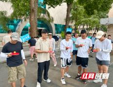 邵阳市第七中学举办教职工乒乓球颠球赛事