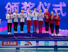 花样游泳全国冠军赛：上海安踏队夺得混双技术自选冠军