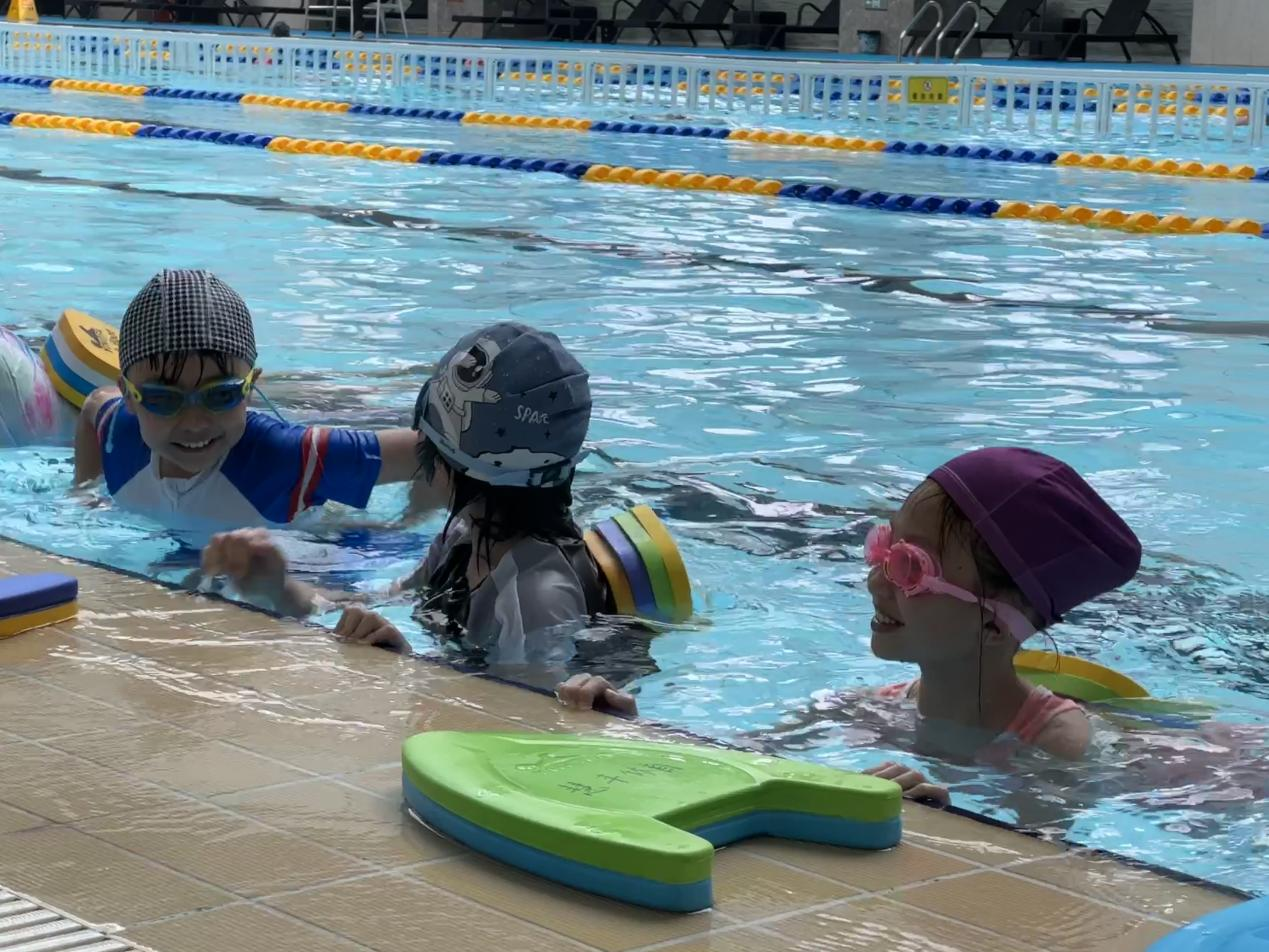 西宁城北：推进游泳教育走进校园让孩子畅享运动快乐