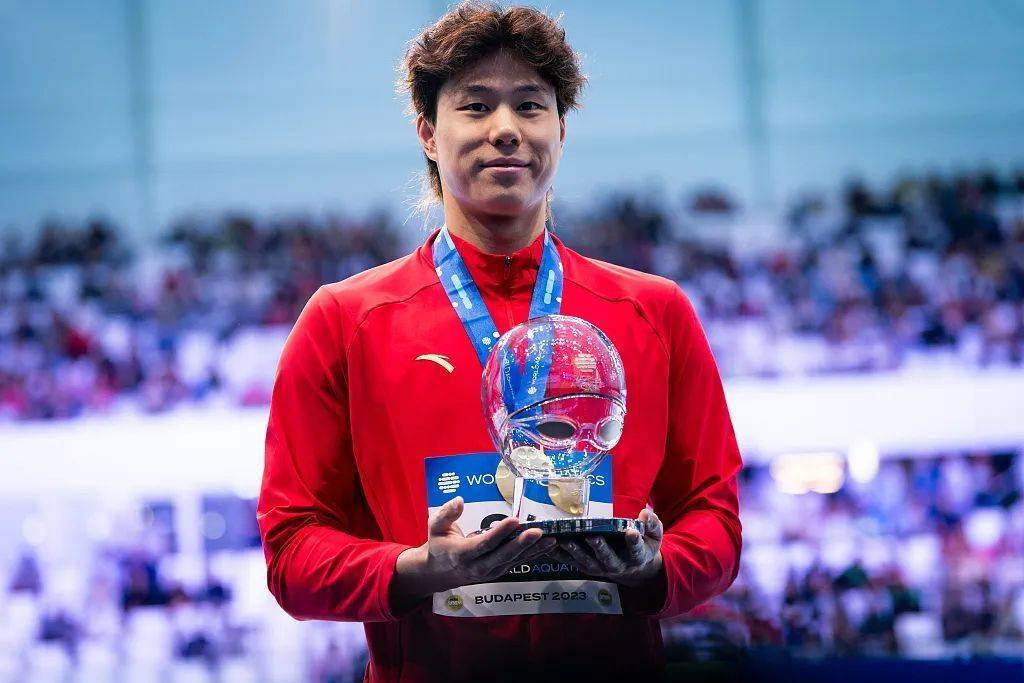 迎来“黄金一代”，中国游泳队终于能打一场富裕仗