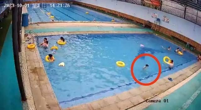 游泳教练憋气练习时意外溺水身亡